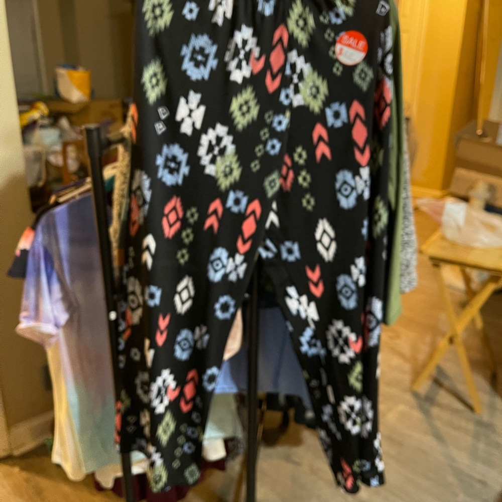 Colorful Geometric Patterned Leggings